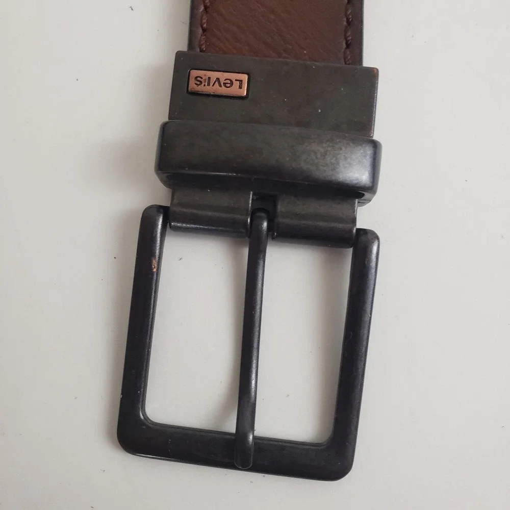 Levi's Men's Reversible Faux Leather‎ Belt Brown/Black Size S (30-32) 1.5
